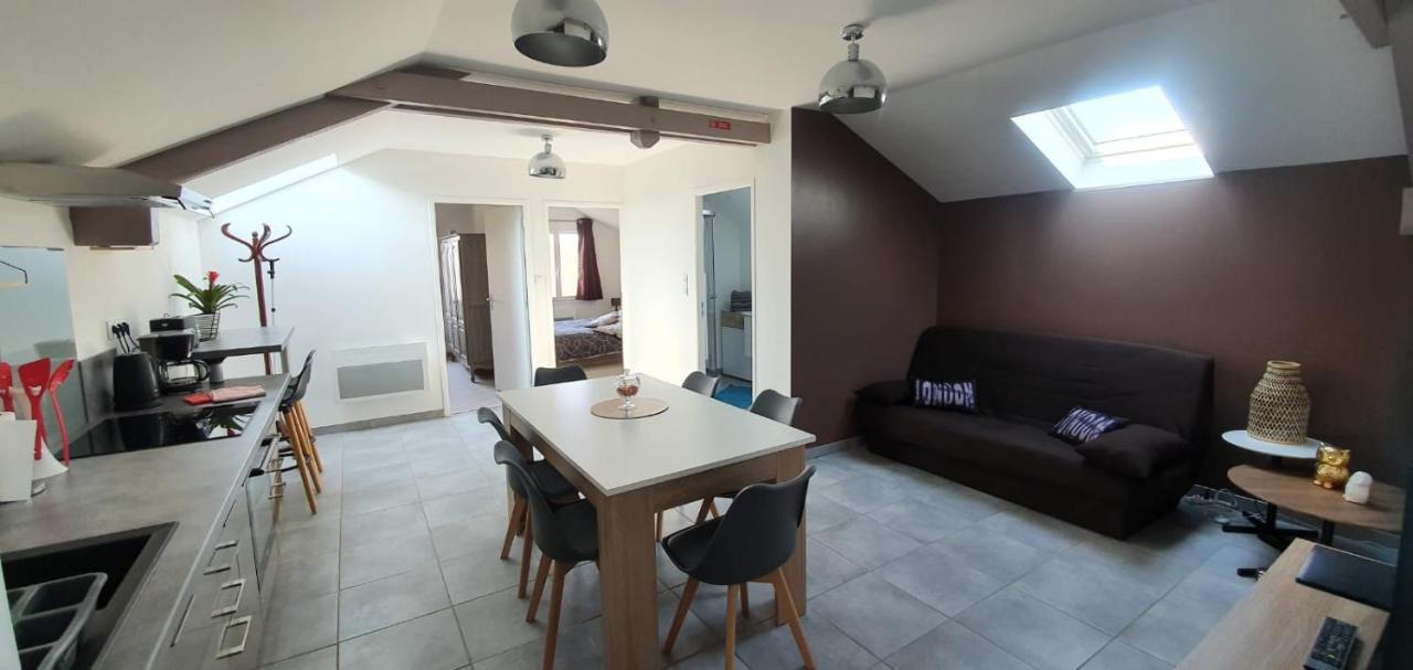 Appartement Meuble Classe 2 Etoiles Tout Confort Lagor Екстериор снимка